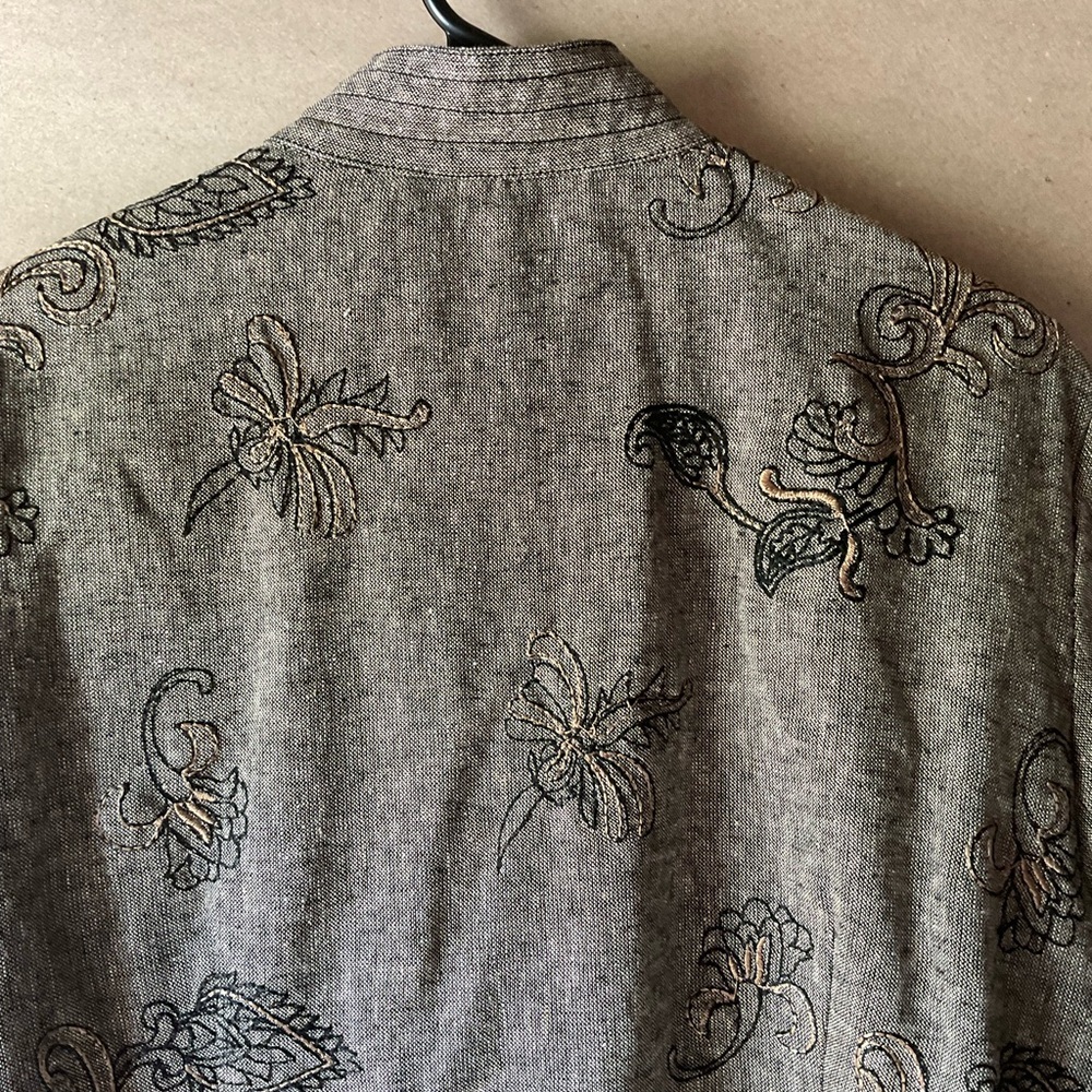 R Q T jacket. Embroidered. Linen blend. Gray. Size 14 - Picture 11 of 12
